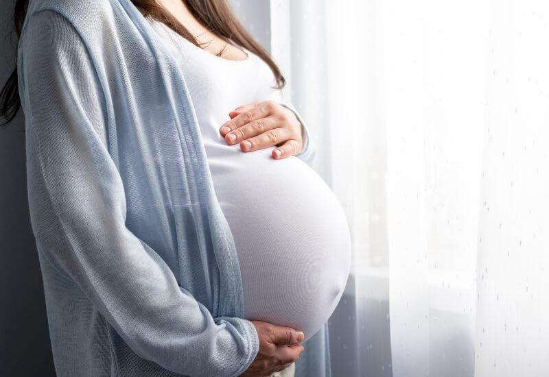 https://www.eihmd.com/wp-content/uploads/2022/05/Side-view-of-pregnant-woman.jpg